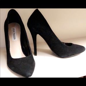 Steve Madden Pump 6" Black Suede Heels